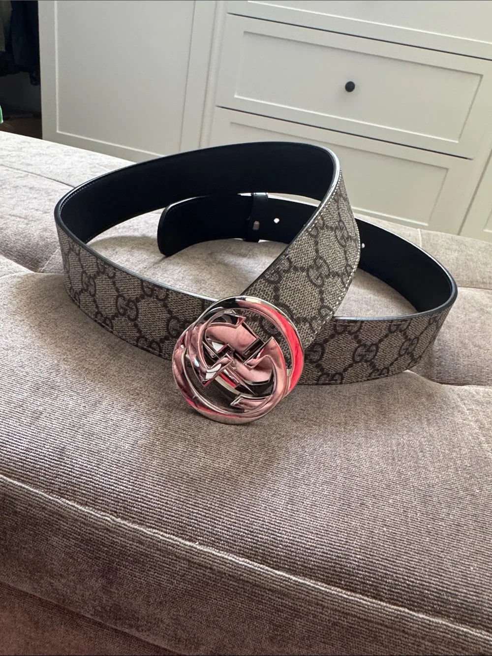 Authentic GUCCI logo/black reversible belt SZ 95/38